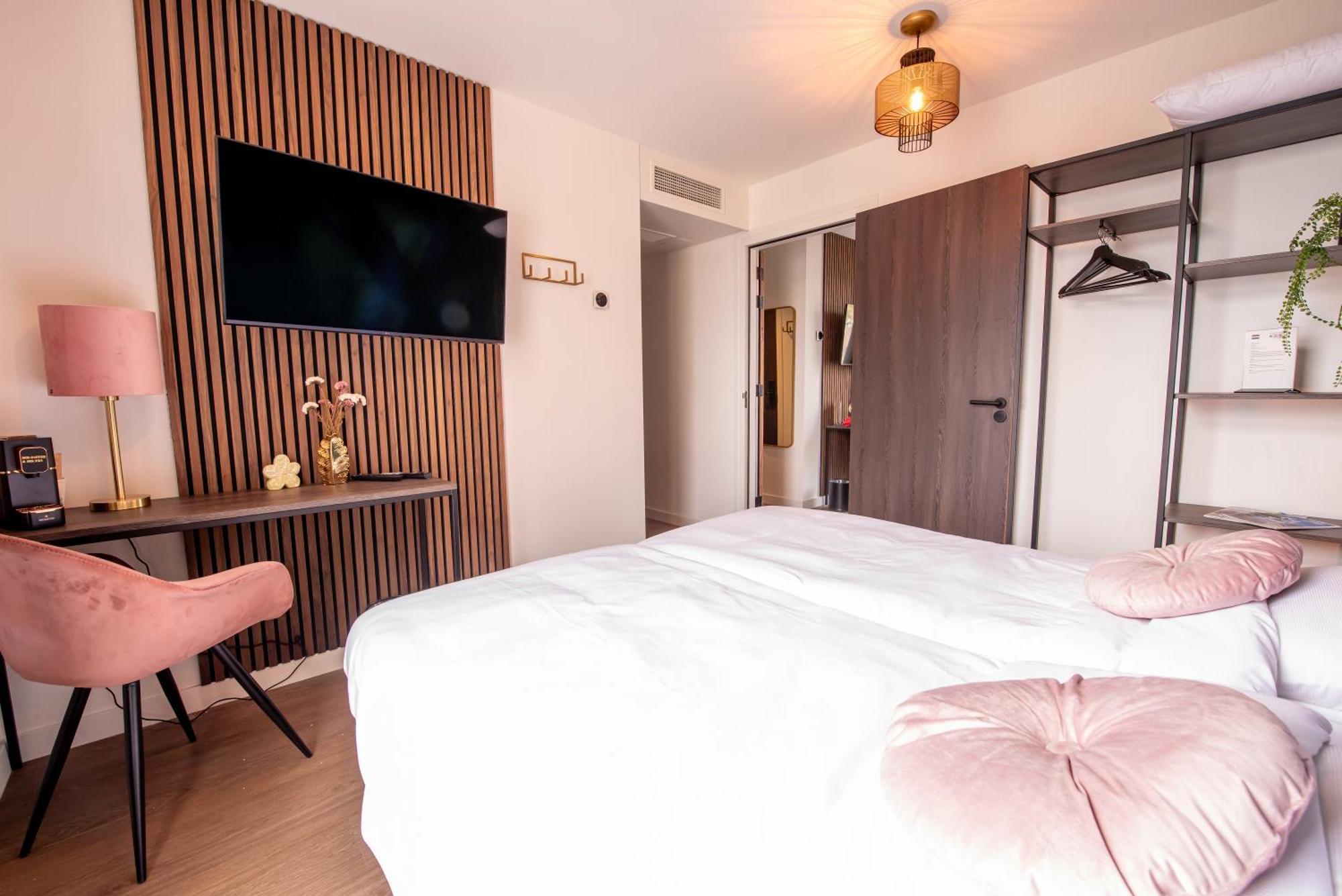 Hotel Bom Бур Хамстед Екстериор снимка